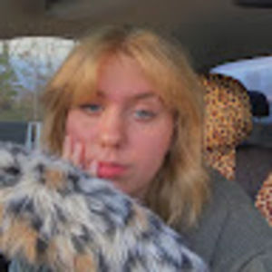 Meet your Posher, Leah